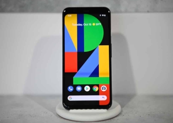 The new Google Pixel 4 phone is displayed during a Google product launch event called 'Made by Google 19' in New York City on October 15, 2019. - Google unveiled its newest Pixel handsets, aiming to boost its smartphone market share with features including gesture recognition that lets users simply wave their hands to get things done. (Photo by Johannes EISELE / AFP) (Photo by JOHANNES EISELE/AFP via Getty Images)